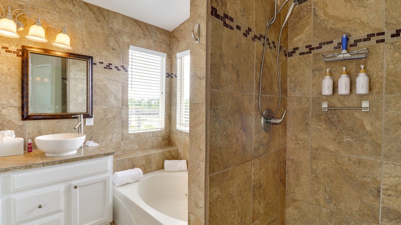 Photo of Bathroom in Alban Hills
