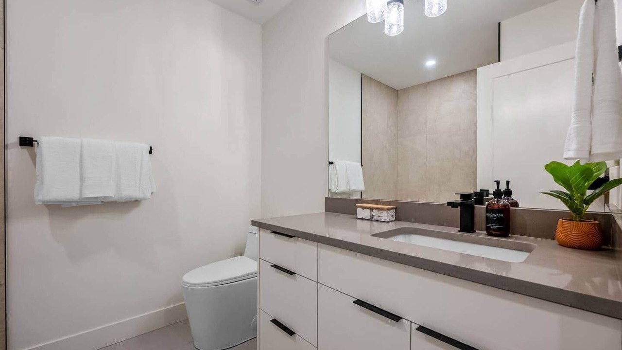 Photo of Bathroom in Shaganappi