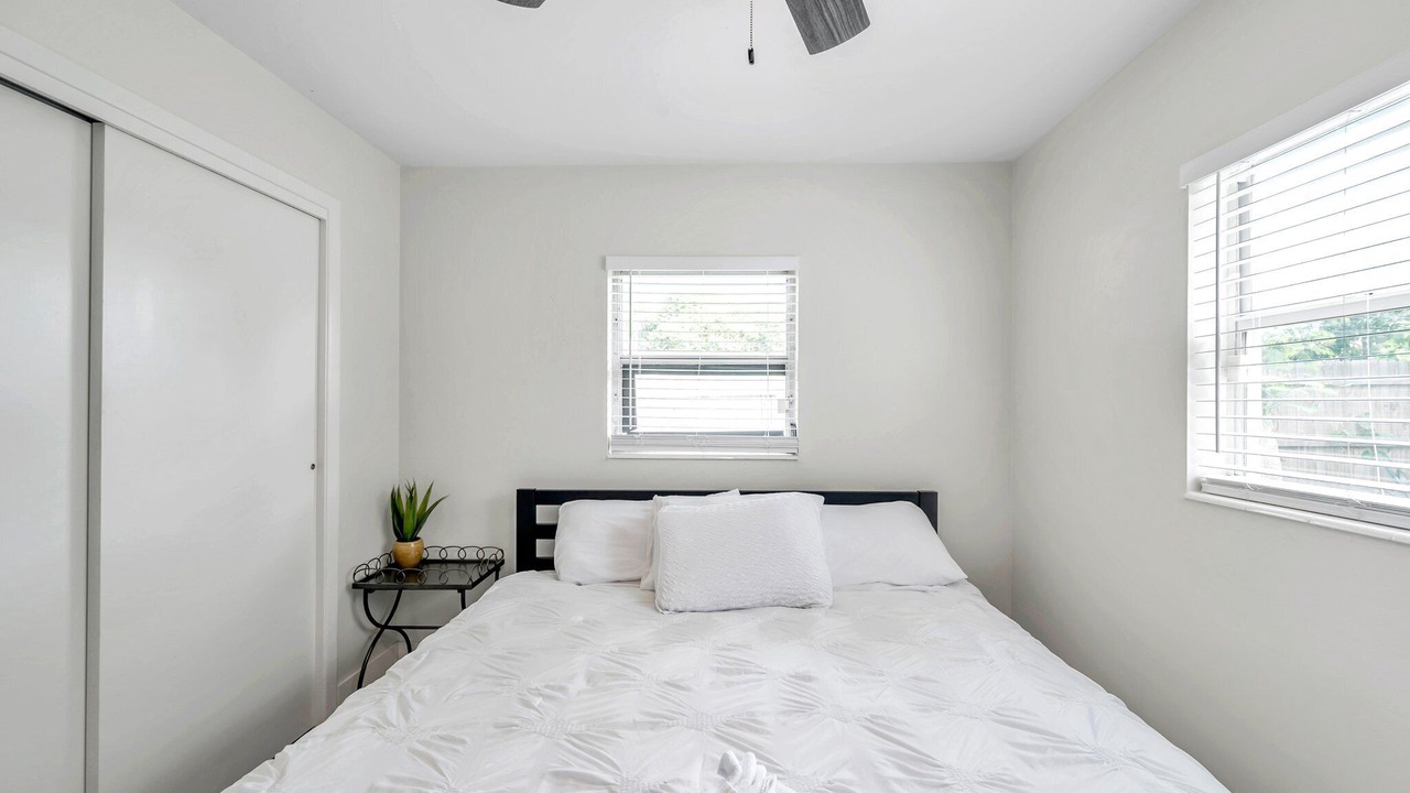 Photo of Bedroom in University
