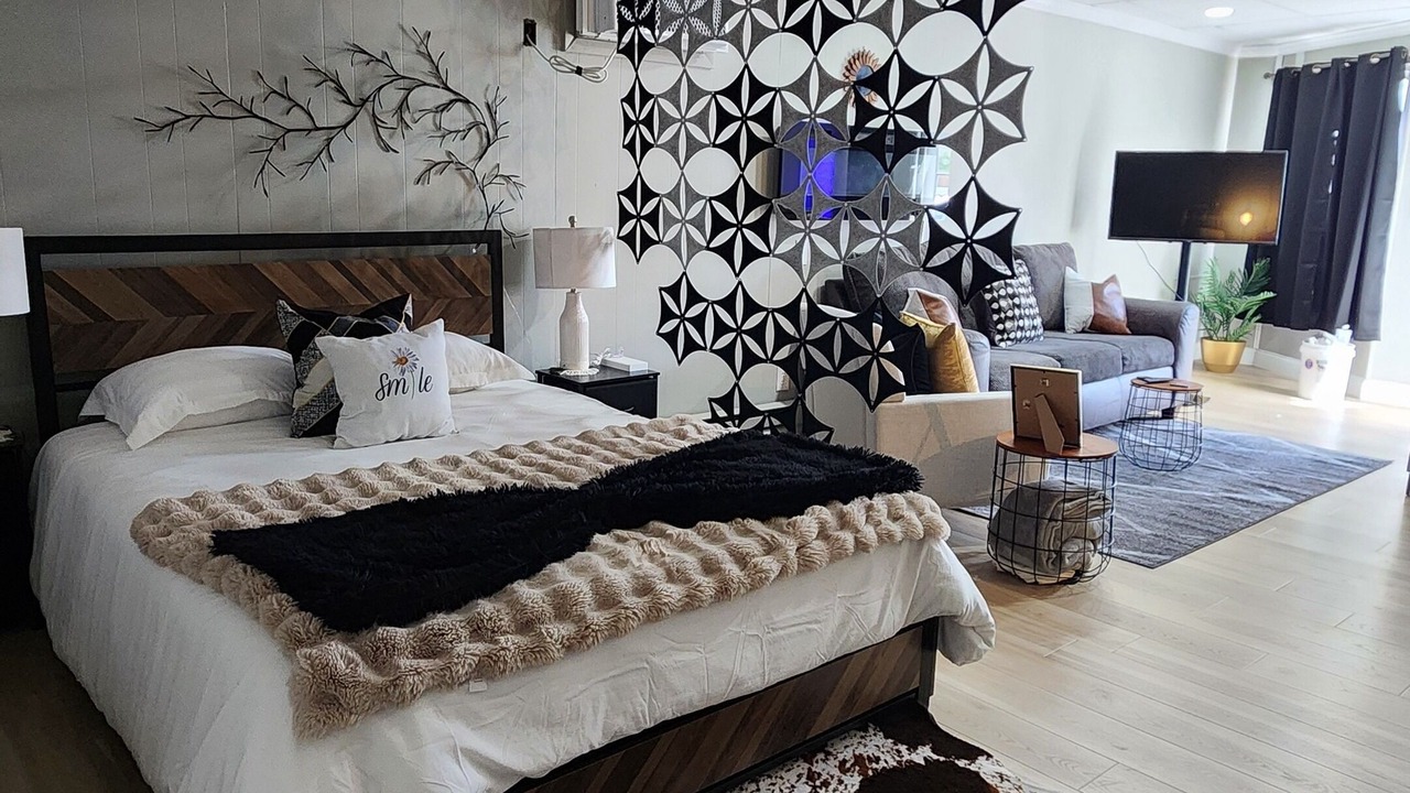 Photo of Bedroom in Huntington