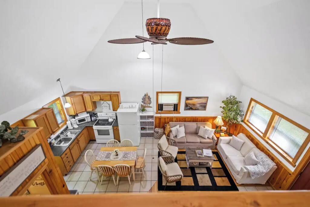 Photo of Livingroom in Terry