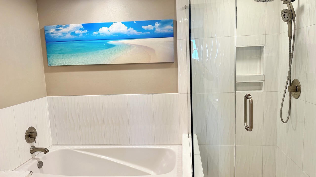 Photo of Bathroom in Baytowne Wharf