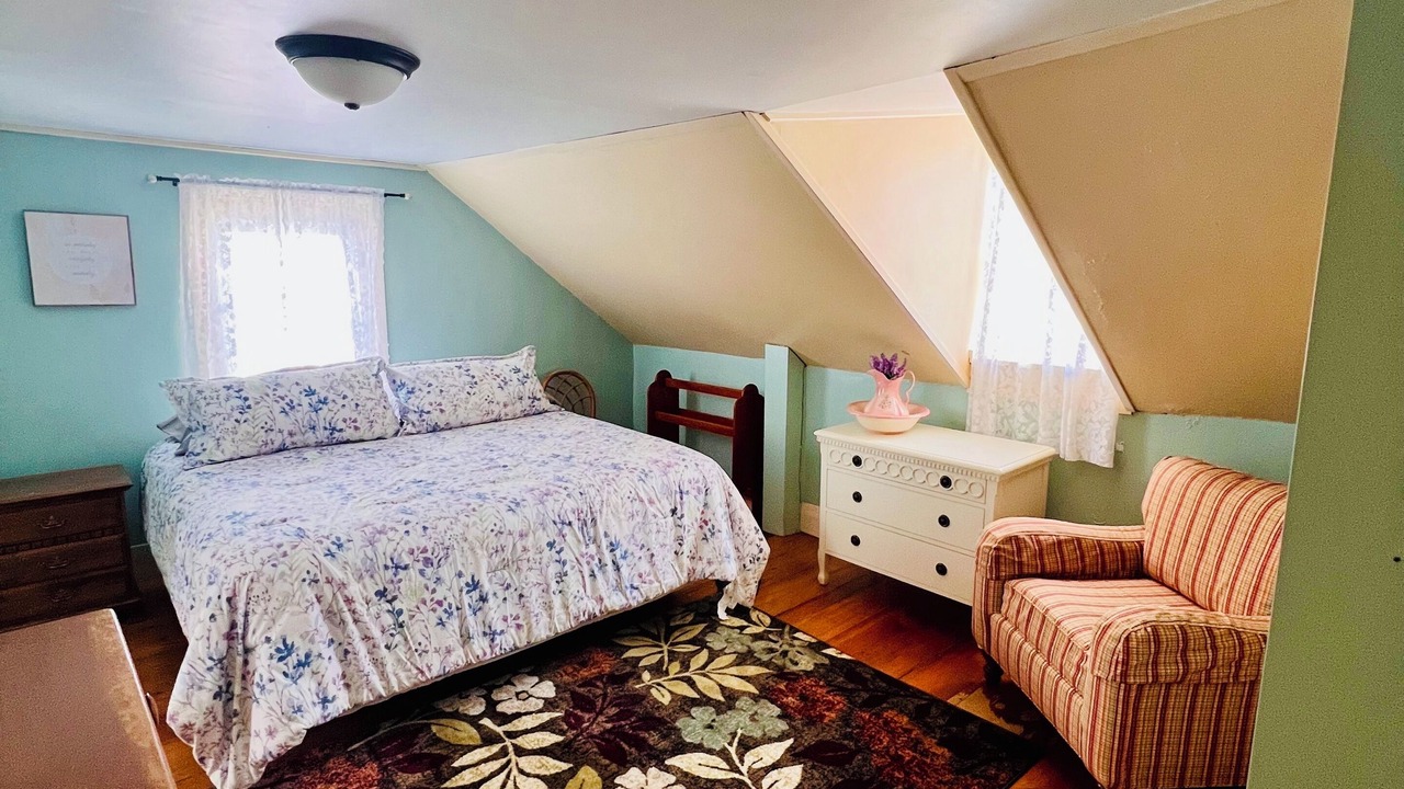 Photo of Bedroom in Holden