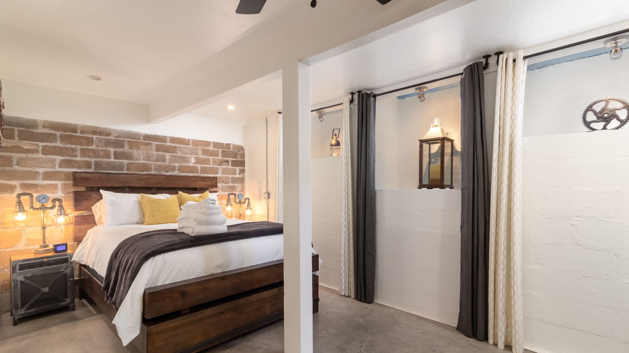Photo of Bedroom in Cottonwood