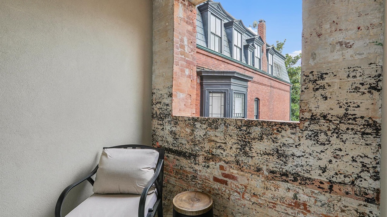 Photo of Outdoor in Historic District - North