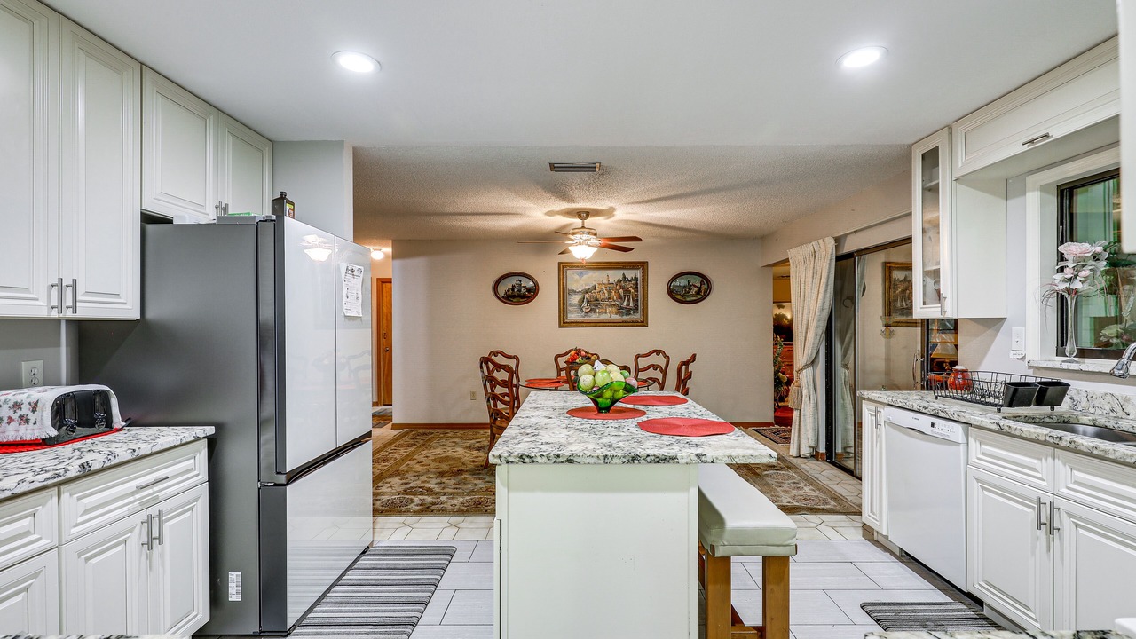 Photo of Kitchen in Limona Improvement