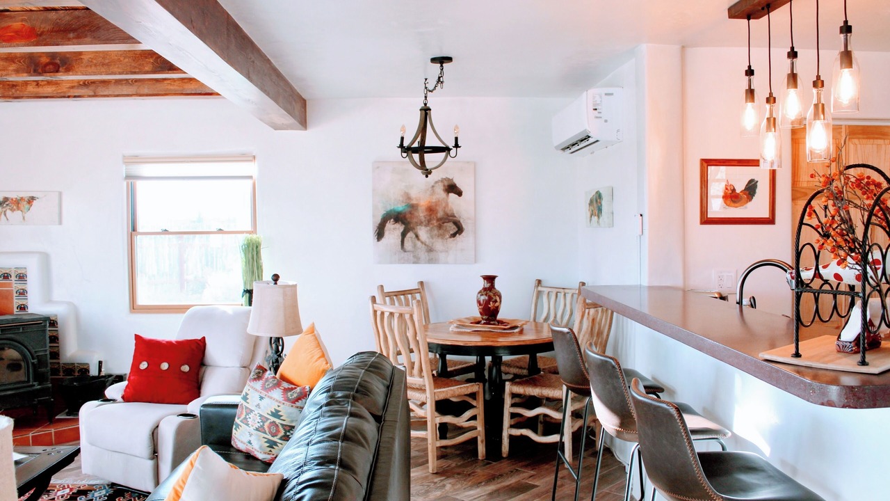 Photo of Livingroom in Taos