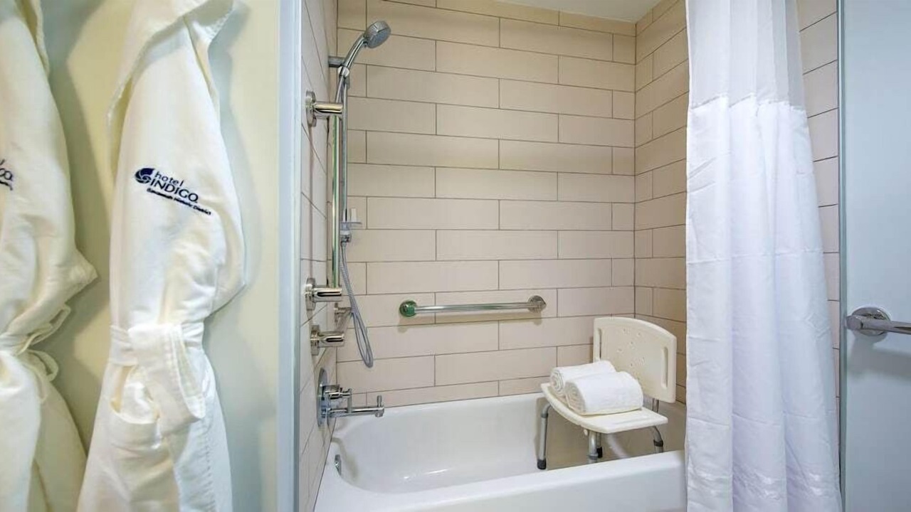 Photo of Bedroom in Historic District - North