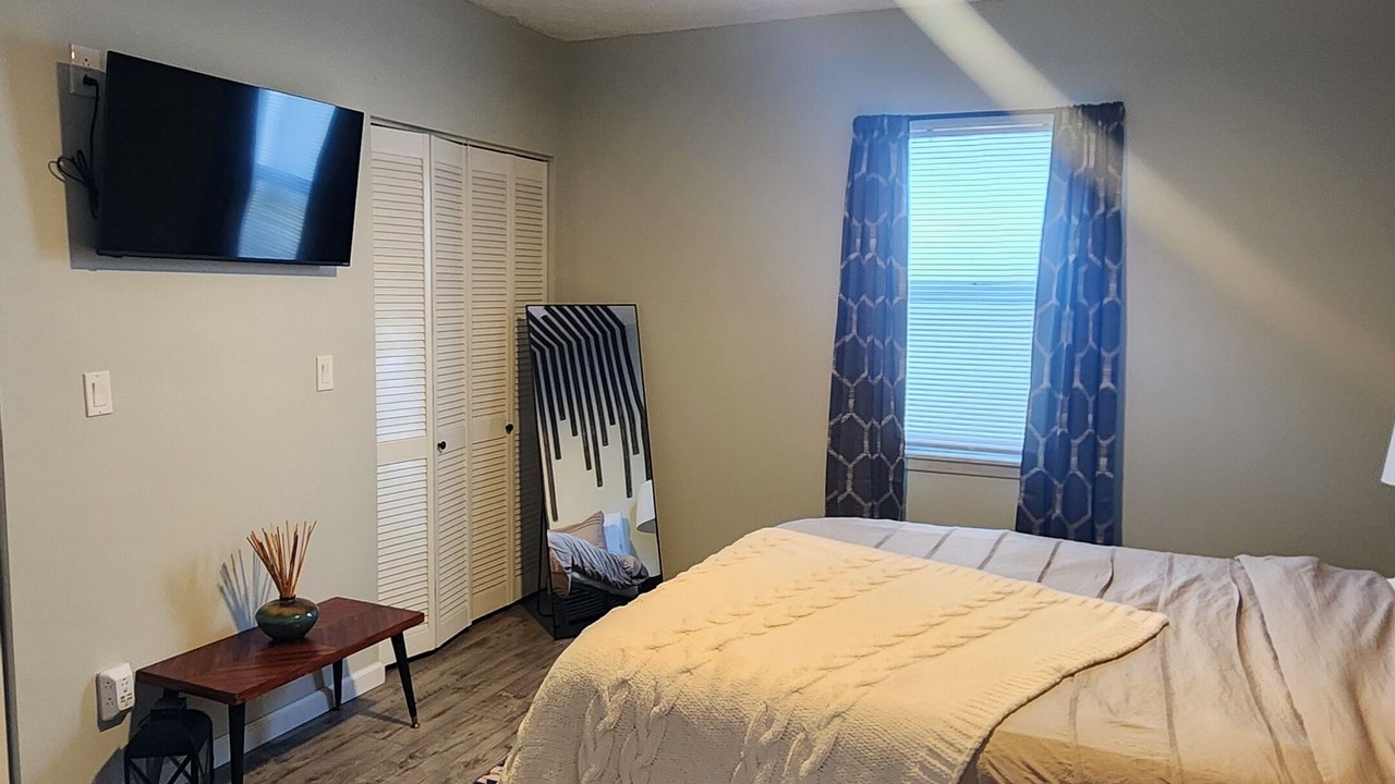 Photo of Bedroom in Ashland