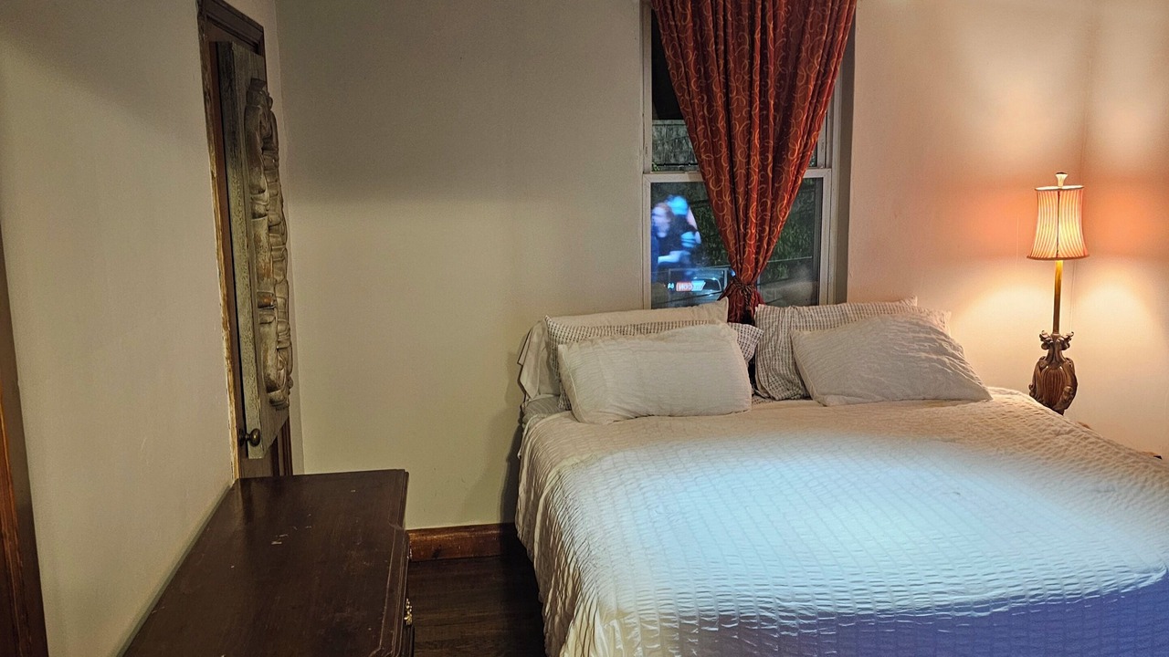 Photo of Bedroom in Logan