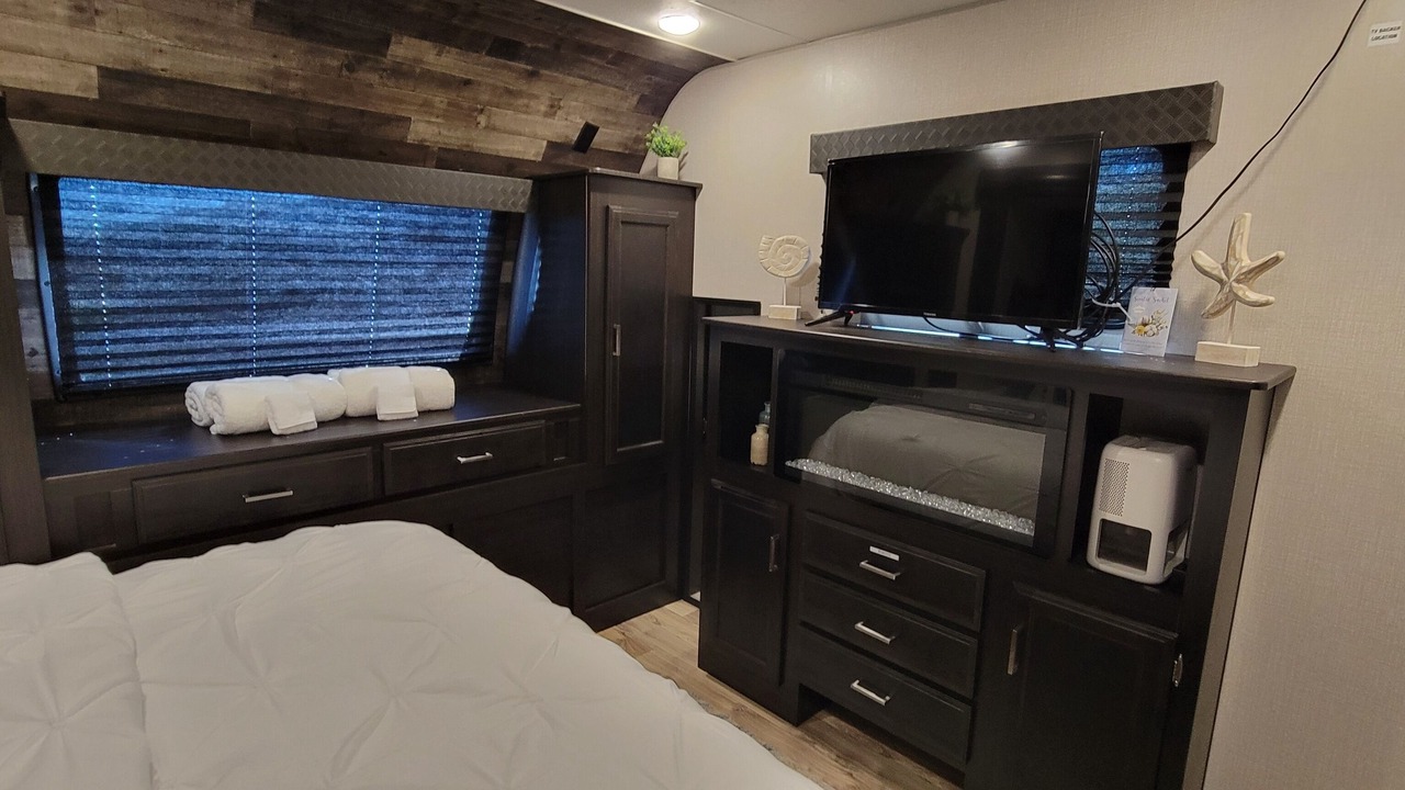 Photo of Livingroom in North Topsail Beach