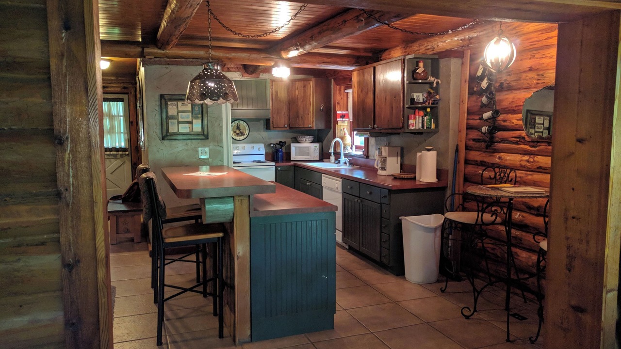 Photo of Kitchen in Canyon Lake