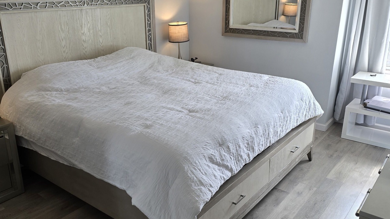 Photo of Bedroom in Feather Sound