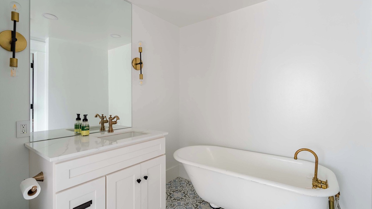 Photo of Bathroom in Nob Hill