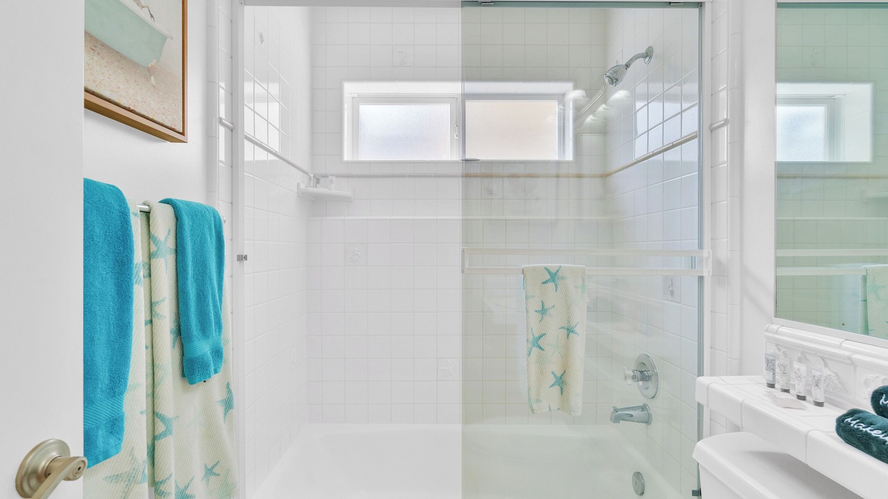 Photo of Bathroom in Gas Lamp Section