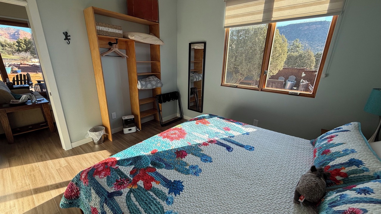 Photo of Bedroom in Oak Creek