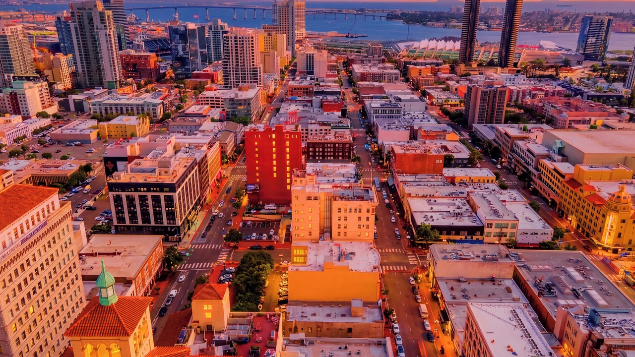 Photo of Others in Gaslamp Quarter