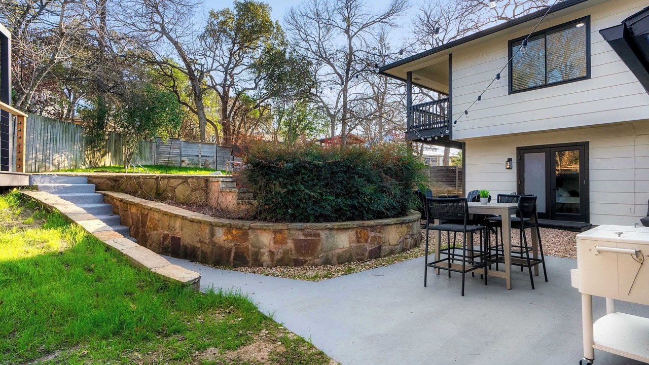 Photo of Outdoor in Barton Hills