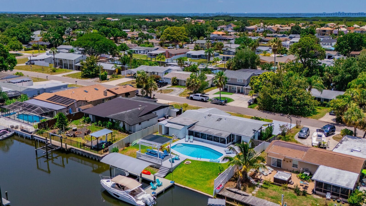Photo of Outdoor in Tampa Shores