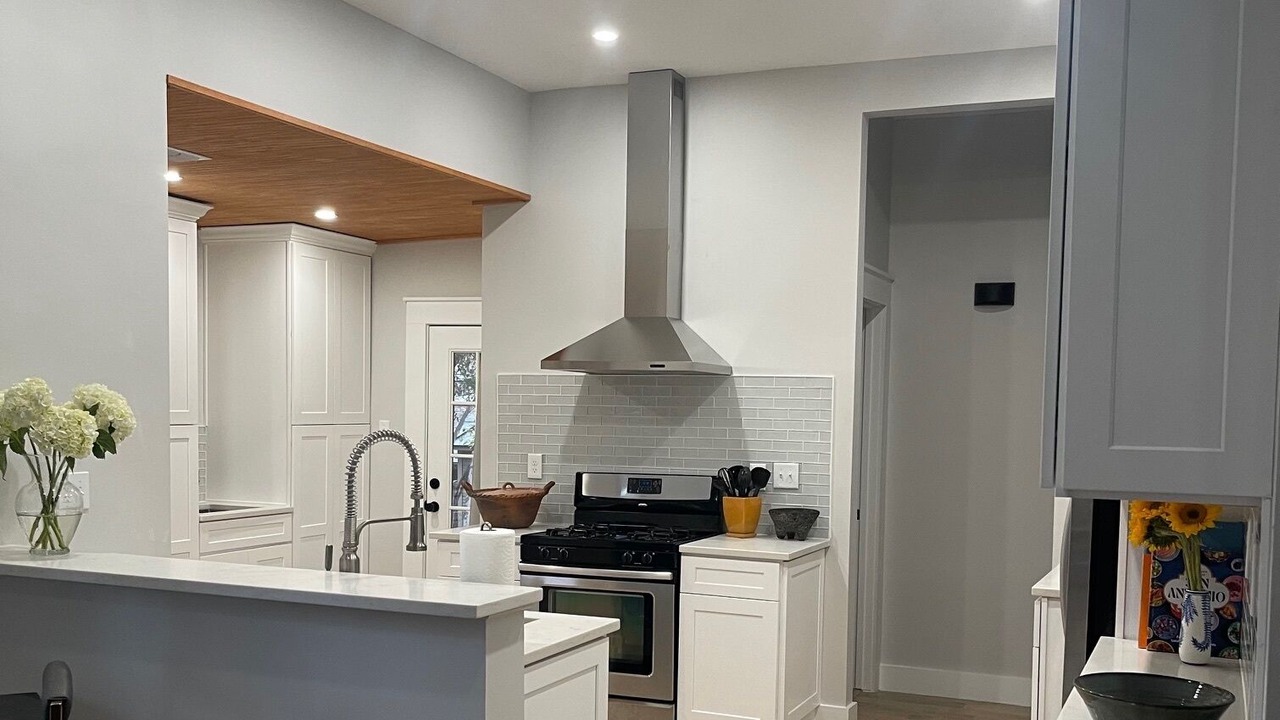 Photo of Kitchen in Mahncke Park