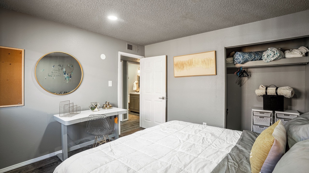 Photo of Bedroom in Uptown