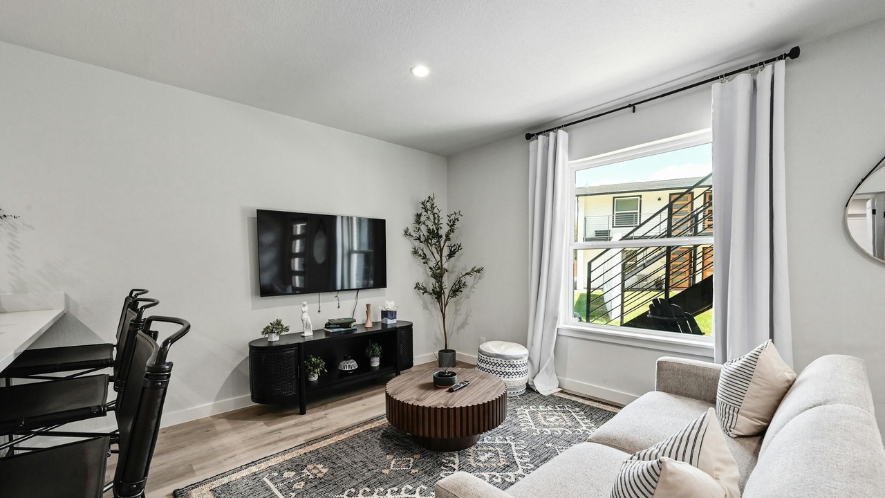 Photo of Livingroom in Barton Hills
