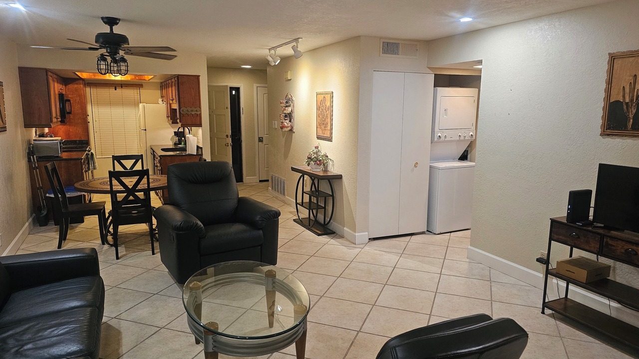 Photo of Livingroom in Oak Creek