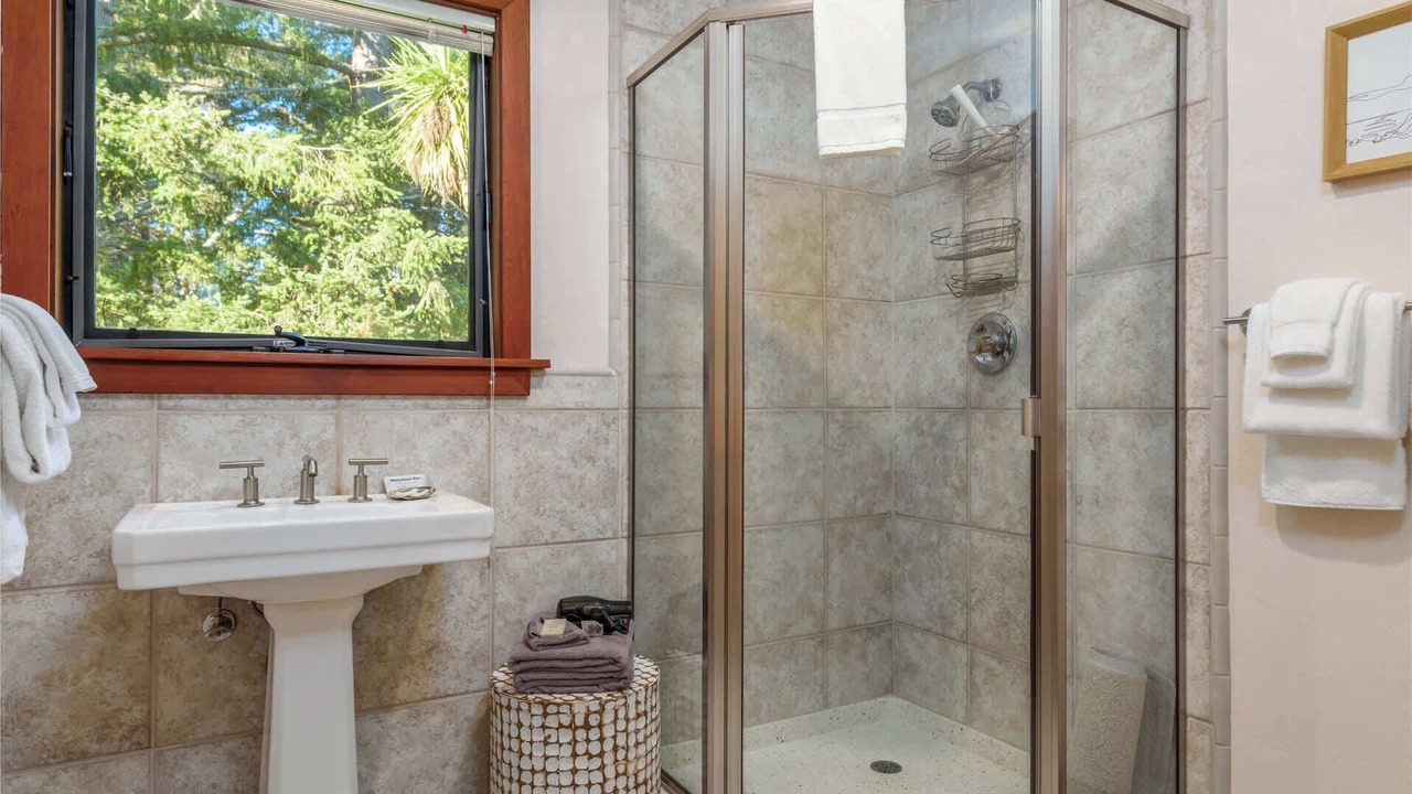 Photo of Bathroom in Sea Ranch
