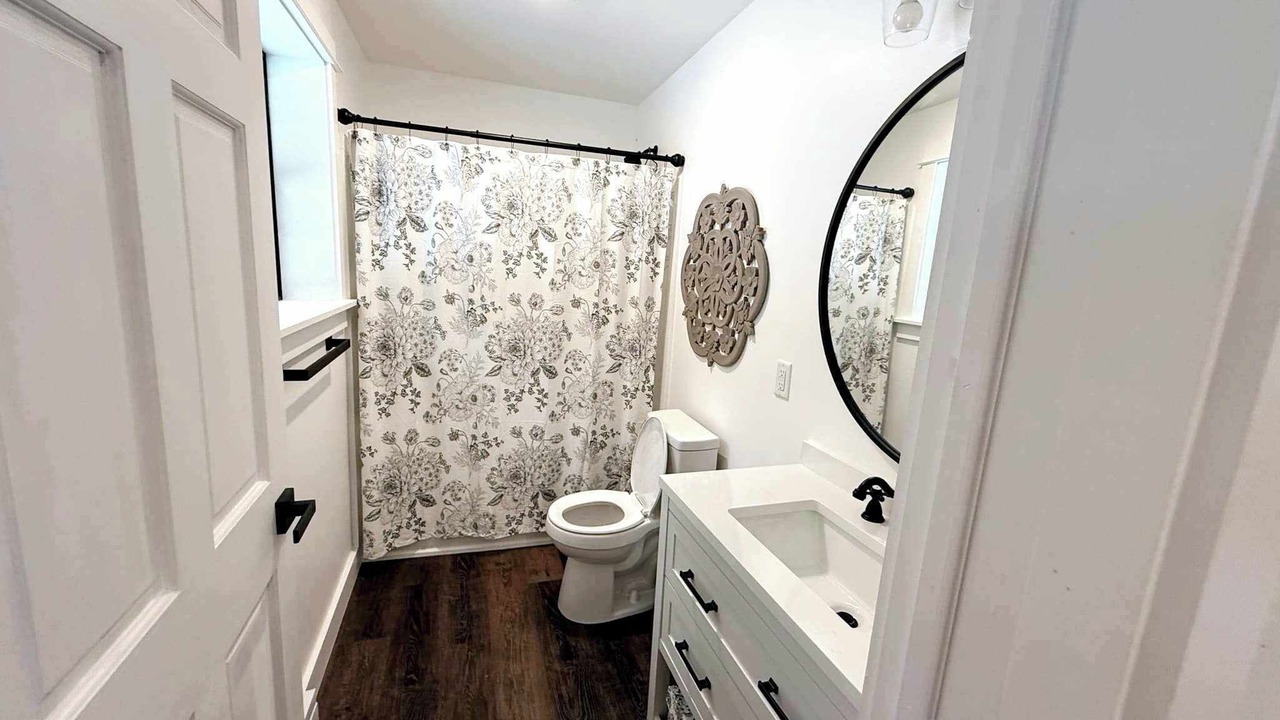 Photo of Bathroom in Glenburn