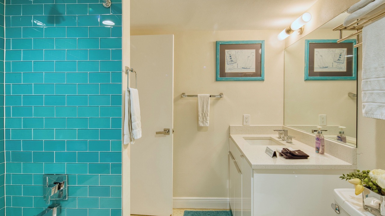 Photo of Bathroom in Bay Esplanade