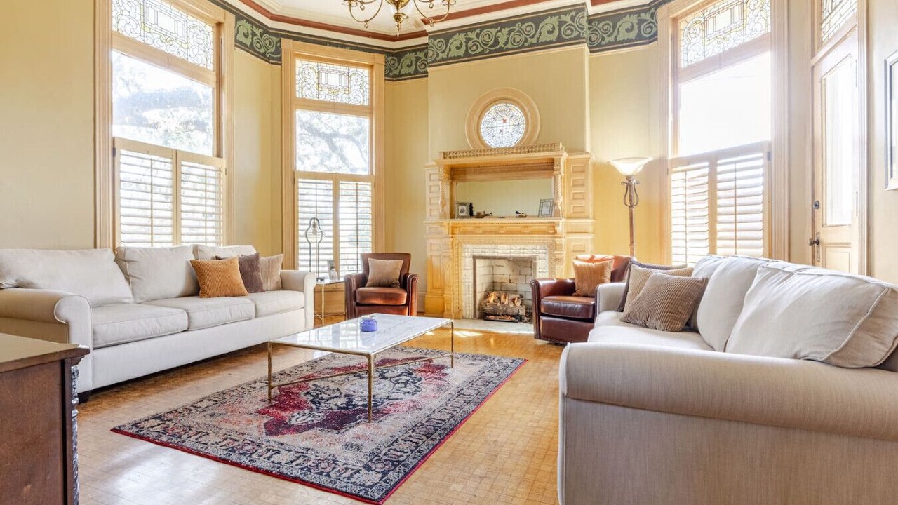 Photo of Livingroom in Historic Downtown Savannah