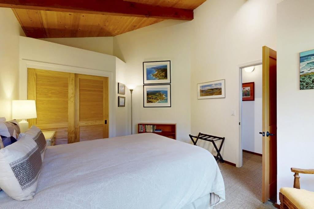 Photo of Bedroom in Sea Ranch