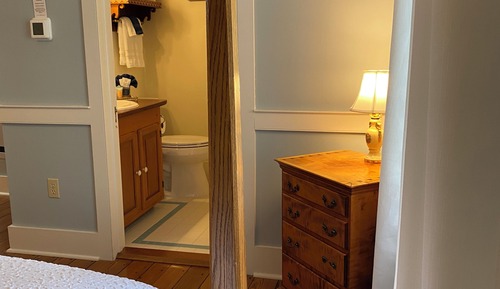 Room, 1 King Bed, Garden View (Navigator’s Quarters)