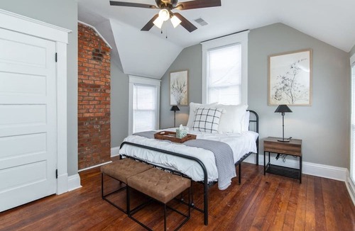 Richmond Apartment | The Scholars Apartment is a freshly renovated 2bedroom 1bath downtown Richmond apartment