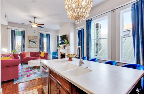 Savannah Victorian District Apartment | Stunning Renovation by Forsyth Park 4 Bedroom Apt B