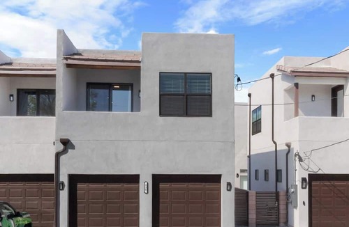 Downtown Albuquerque Apartment | Terrific Tijeras Getaway w Garage – An Irvie Home