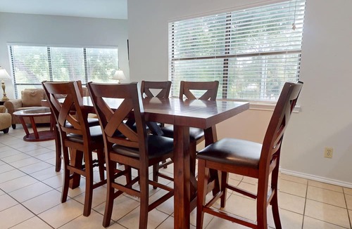 New Braunfels Condo | River City Resorts: INV 101: Free Tubes, On Comal, Walk to Schlitterbahn