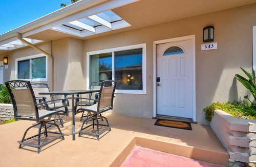 North Pacific Beach Apartment | The Shark - Pacific Beach