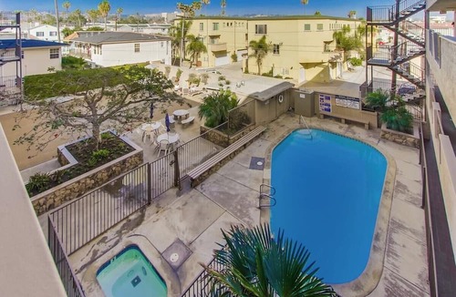 North Pacific Beach Condo | Charming Oceanfront view condo, pool, and parking