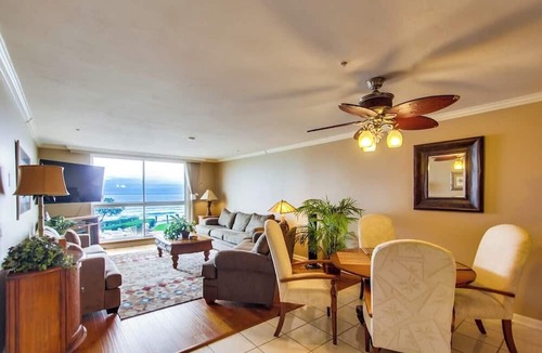 North Pacific Beach Condo | Charming Oceanfront view condo, pool, and parking