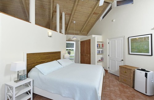 Pauwela Apartment | Peaceful & Private Studio - 12 Acre Hobby Organic Fruit Farm - Beach 10min