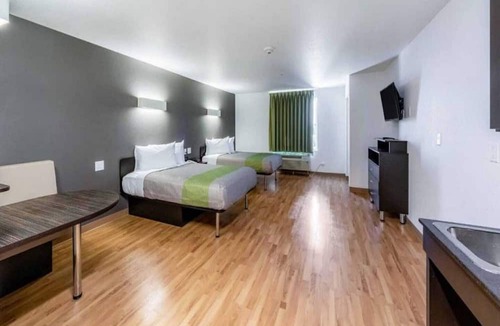 San Marcos Apartment | 2 Full Beds | Mobil Access Tub Nsmk Kitchen
