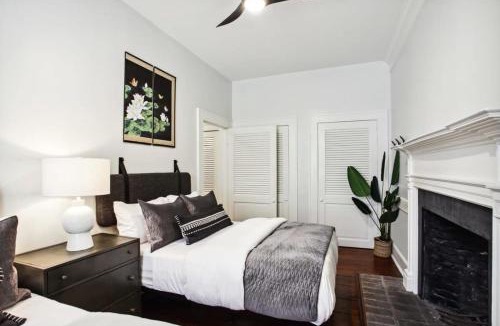 Historic District - North House | Savannah Historic Home Sleeps 20 Near Downtown