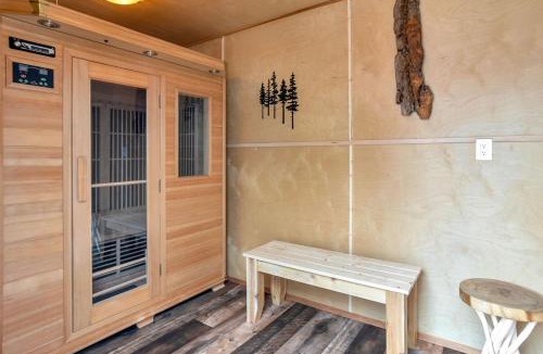 Regional District of Nanaimo House | Entire cottage in the Old City Quarter