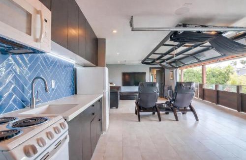 Sunset Cliffs Apartment | Point Loma Sunset Oasis - Ocean Views & Fire Pit
