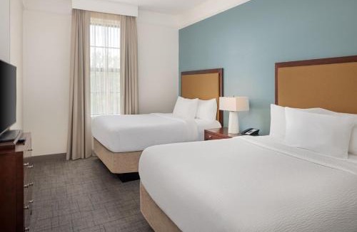 Old West Broad Neighborhood Hotel | Residence Inn Savannah Downtown Historic District