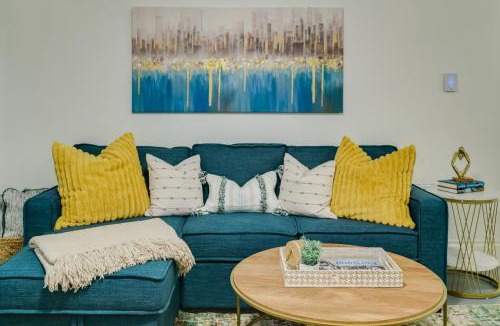 University Park Apartment | Bright & Cozy Modern Studio, Fast WiFi, Quiet, Walkable to University of Portland