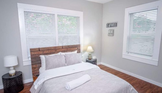Remodeled Modern 1BR 1BA Apt Near Downtown 5min Pearl