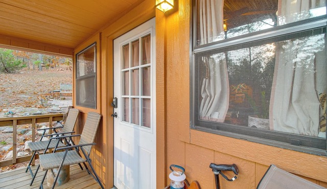 Hike the Ouachitas! Remote Mtn Hideaway w/Trails
