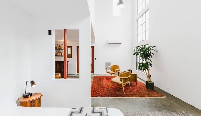 Room U at The Dutra Inn - Little Italy